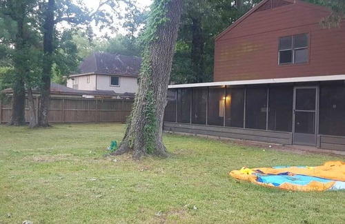 Atascocita House | Escape in the woodsn