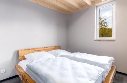 Hallschlag House | Escape near Kronenburger See