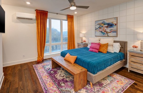 Hermitage House | Escape on Central Pike | 20 mins from DT