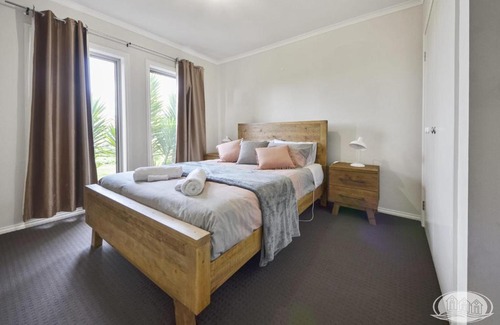 Portland House | Escape on Wannon