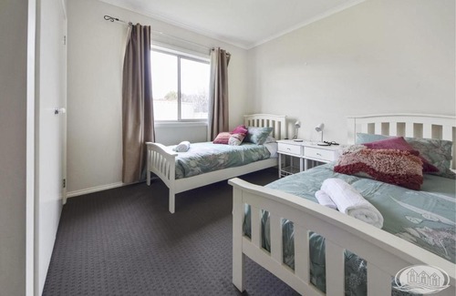 Portland House | Escape on Wannon