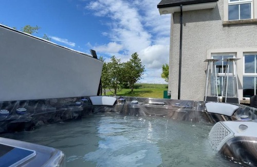 Lisnarrick Villa | Escape Ordinary at Lily's Pad