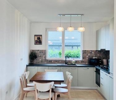 Joita Villa | Escape Retreat I 3 BR house near Buftea