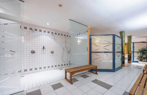 Heiligenhaus Hotel | Escape Room With Garden Near Velbert Forest Pets Allowed Parking Included