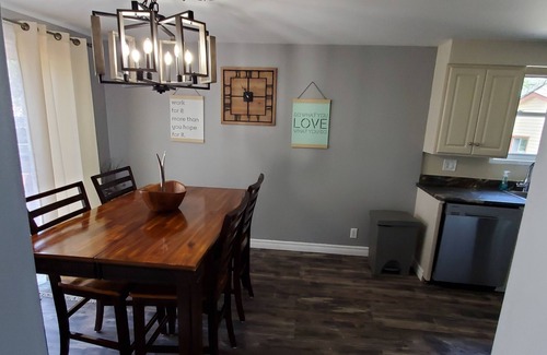 Whitewater Region Cottage | Escape the city to this quiet home along the beautiful Ottawa River