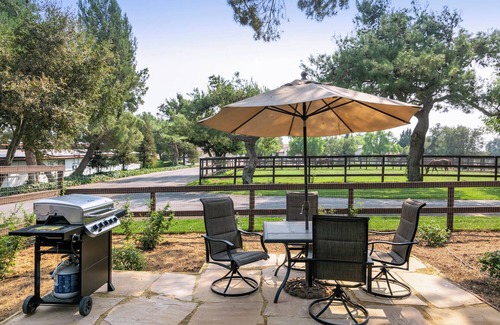 Santa Ynez House | Escape the City.