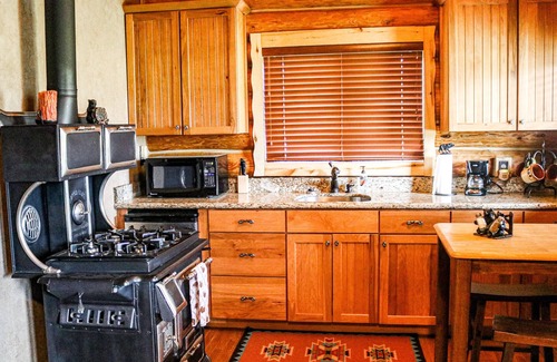 Pagosa Springs Cabin | Escape the Crowds and Enjoy your own Private View, Bear den