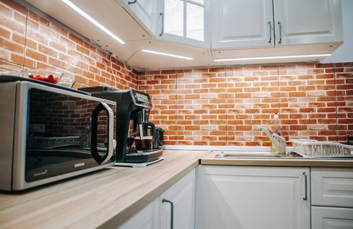 Tirgu Mures Apartment | Escape the ordinary and experience the charm of Targu Mures at Kali Host
