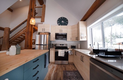 Sunshine Valley Cabin | Escape to a cabin in the woods – Sunshine Valley, BC, Canada