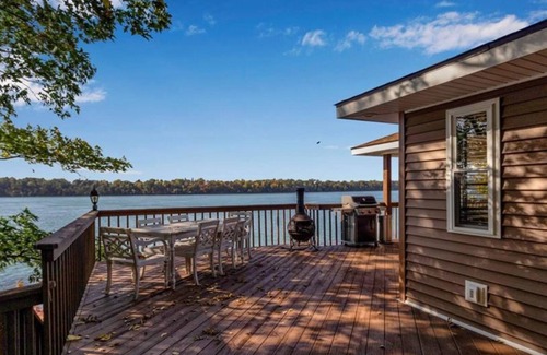 Youngstown Cabin | Escape to a Cozy Cabin on the River – Relax & Unwind!