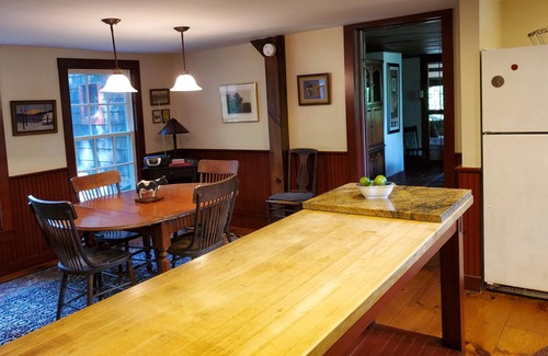 Forest Dale House | Escape to an Historic Lodge with Lake Dunmore at your feet!