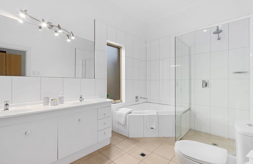 Angaston House | Escape to Barossa at Lambert Estate Retreat - Where comfort meets vineyard charm