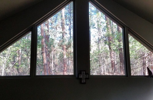Pine Cabin | Escape to Cool Twin Pines!