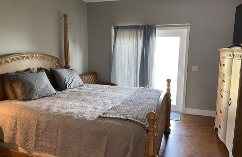 Ono Island House | Escape to Gulf Beach Getaway! (Pet friendly)
