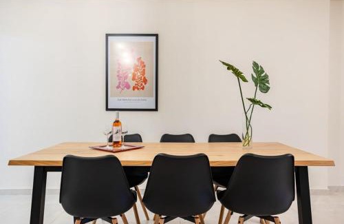 Kalamata Apartment | Escape to Kalamata's Old City Your Urban Oasis