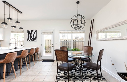 Hurwood Heights House | Escape to Luxury: Nashville's Chic Townhouse Haven/Near Gulch and Downtown