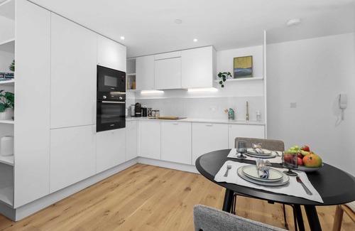 Eastbourne City Centre Apartment | Escape to Luxury Stylish Apartment in Eastbourne