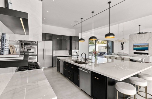 Buzzards Villa | Escape to Paradise: Experience the Ultimate Luxury at Cabo San Jose Villa 1043
