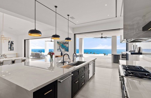 Buzzards Villa | Escape to Paradise: Experience the Ultimate Luxury at Cabo San Jose Villa 1043