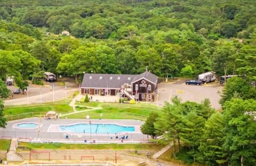 East Falmouth Cabin | Escape to our Cabin in the Pines in beautiful East Falmouth on Sunny Cape Cod.