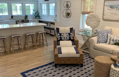 Kelleys Island Cottage | Escape to our Kelleys Island cottage: where comfort meets tranquility.