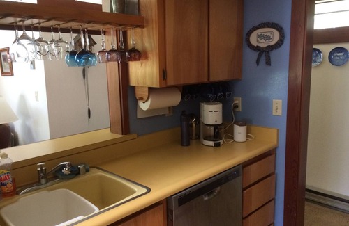 Graeagle House | Escape to our mountain home in beautiful Graeagle Meadows, Graeagle California.