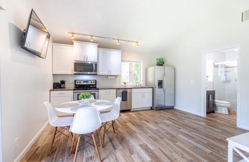Jupiter Farms House | Escape to Our Private Guest House in Jupiter Farms