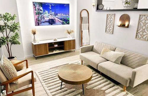Riverwalk Fort Lauderdale Apartment | Escape to Paradise in Fort Lauderdale