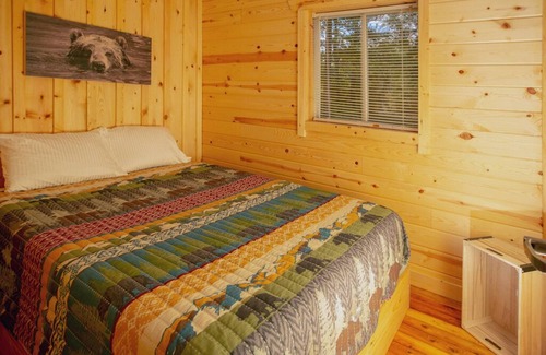 Newberry Resort | Escape to paradise at Culhane Lake Resort off grid with all the comfort of home.