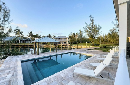 West End House | Escape to Paradise in a private island retreat