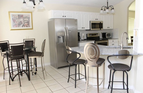 Westridge House | Escape to paradise: Rent Your Dream Vacation Home Today!"