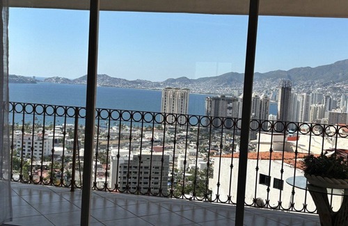 Joyas De Brisamar House | Escape to Paradise: Stunning Acapulco Retreat on VRBO Awaits Your Arrival