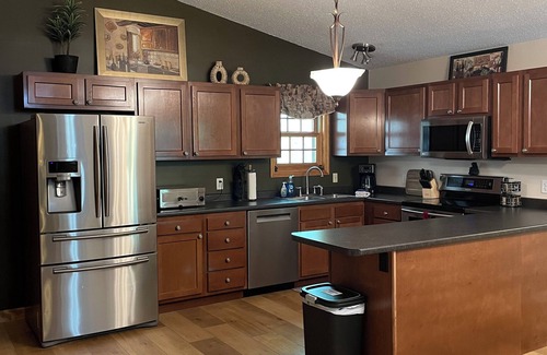 Tomahawk Cabin | Escape to Paradise: Your dream vacation awaits in our stunning lakefront rental!