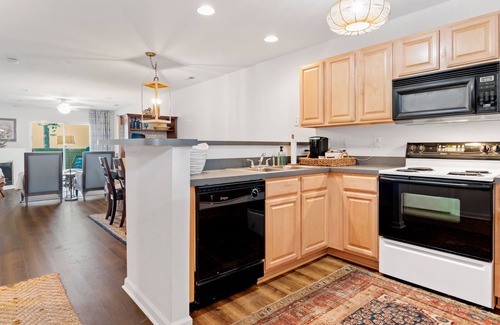Lewes Condo | Escape to Robin's Nest!