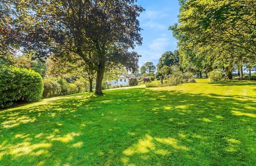 Cowbridge Cottage | Escape to rustic charm and relaxation at this one-bedroom log cabin near Cowbridge.