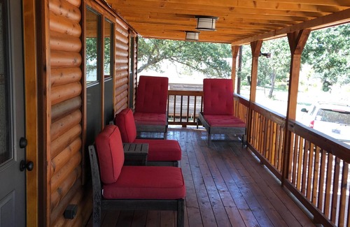 Llano Cabin | Escape to Stillwaters Ranch Cabin