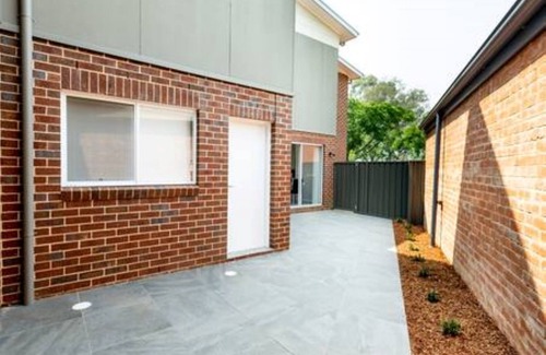Wagga Wagga Apartment | Escape to stylish comfort in this modern apartment!