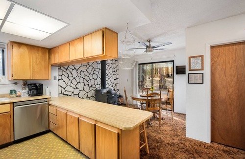 Greenville House | Escape to the Cabin, 1GB Ultrafast WiFi, in Plumas National Forest