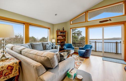Cape Meares House | Escape to the Cape