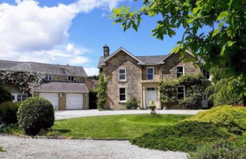 Coedpoeth Apartment | Escape To The Country @ Bron Offa Bach