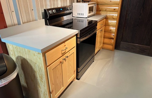 Seminole House | Escape to the Country: 2 bedroom Barndominium Retreat