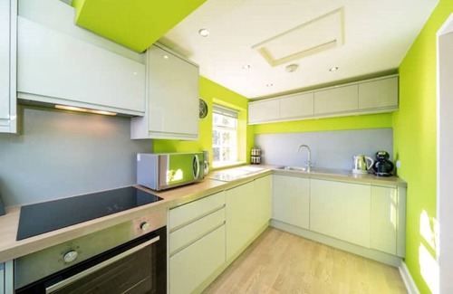 Alyth Cottage | Escape to the Country with Blindwelleyes Cottage