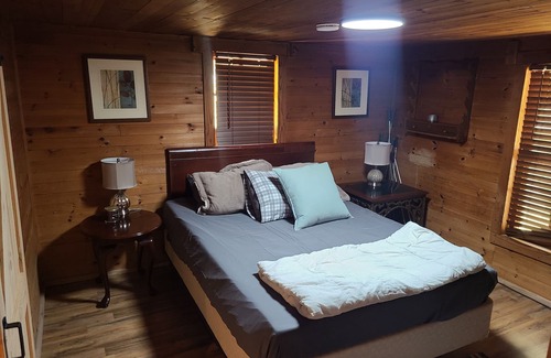 Millers Creek Other | Escape to the NC Mountainside and stay in this cozy farmhouse