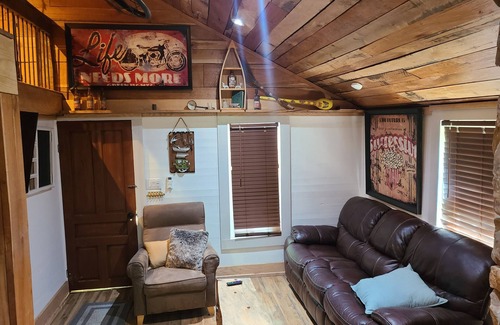 Millers Creek Other | Escape to the NC Mountainside and stay in this cozy farmhouse