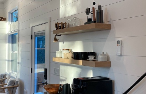 Bella Vista House | Escape to the Perfect Tiny Home Getaway