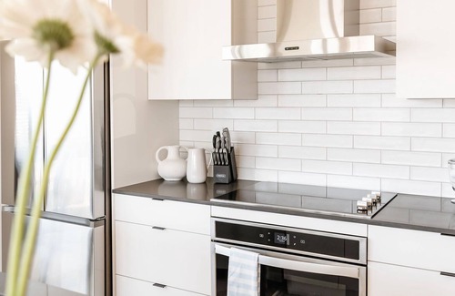 Downtown Kelowna Apartment | Escape to the perfect vacation destination at the "Seaside