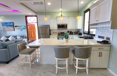 Castries Villa | Escape to the Tranquil Sophistication of Yellow Sands Luxury Villas