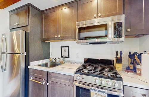 Idyllwild Apartment | Escape to the Ultimate Mountain Retreat in Idyllwild: Stunning Views, Cozy Vibes