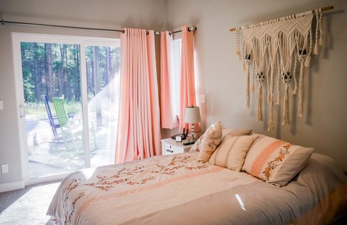 Colorado Springs Cottage | Escape to the Nest in Black Forest 10 minutes to town
