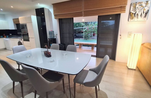 Pranburi Villa | Escape to this beautiful, modern 2-bedroom villa in Thailand.